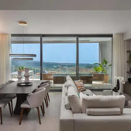 Appartement Marbella Quercus Penthouse - Rooftop Jacuzzi *